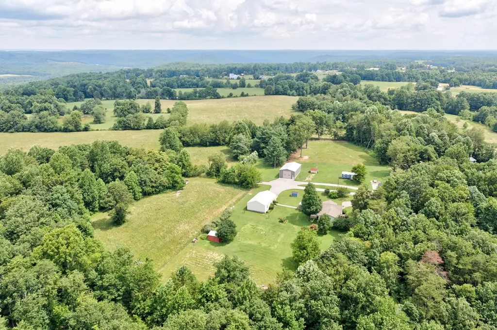 129 Melton Lane Monterey TN 38574