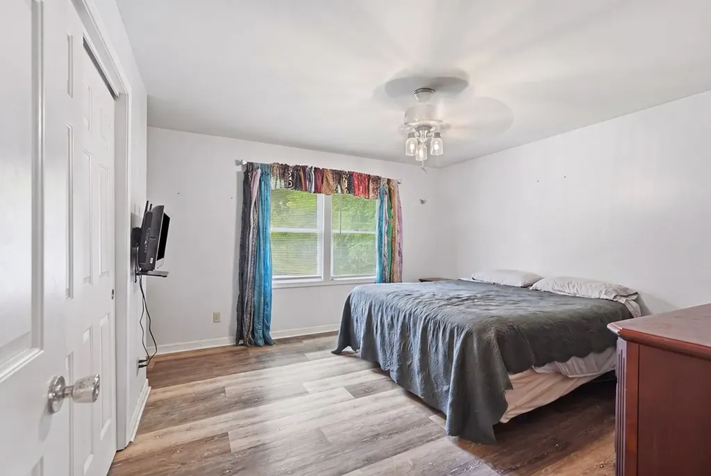 330 Deerfield Road Sparta TN 38583