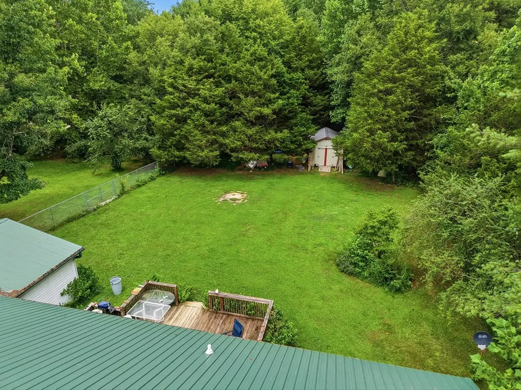 330 Deerfield Road Sparta TN 38583
