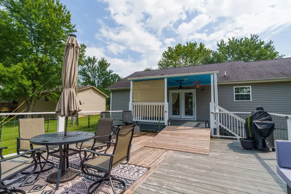 153 Chestnut Street Baxter TN 38544-4417