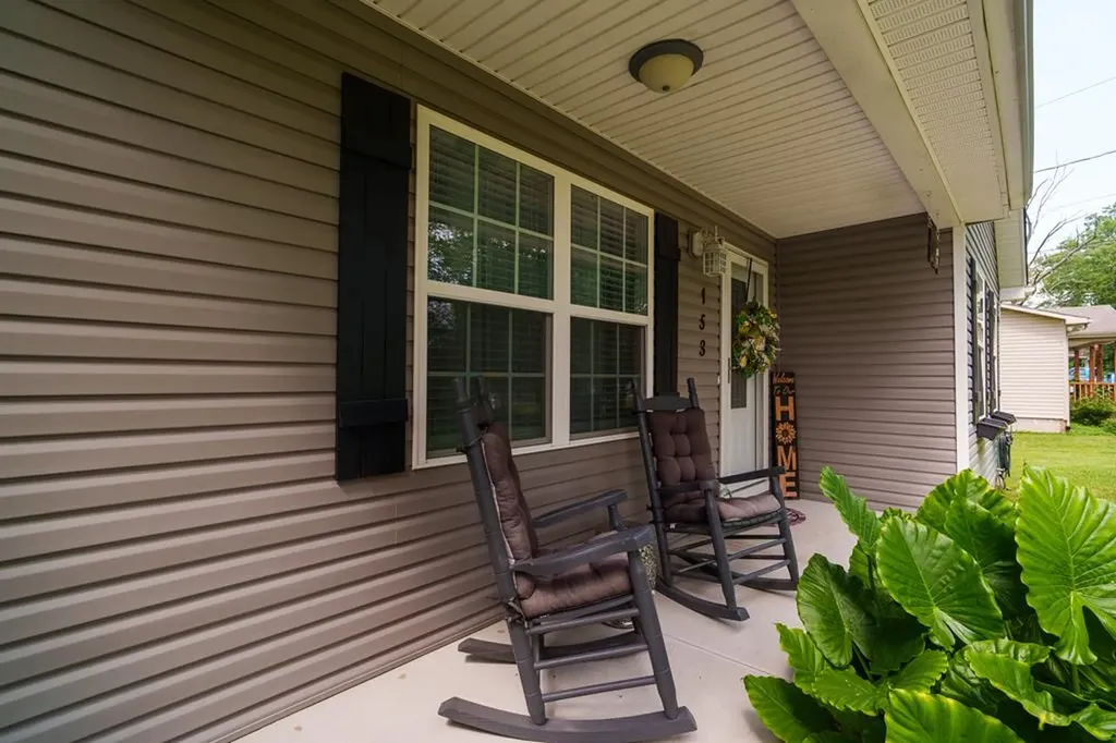 153 Chestnut Street Baxter TN 38544-4417