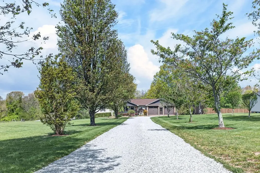 7668 Plateau Road Crossville TN 38571