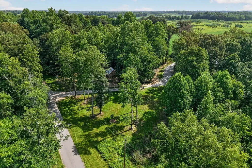 259 Jim Warren Road Mcminnville TN 37110