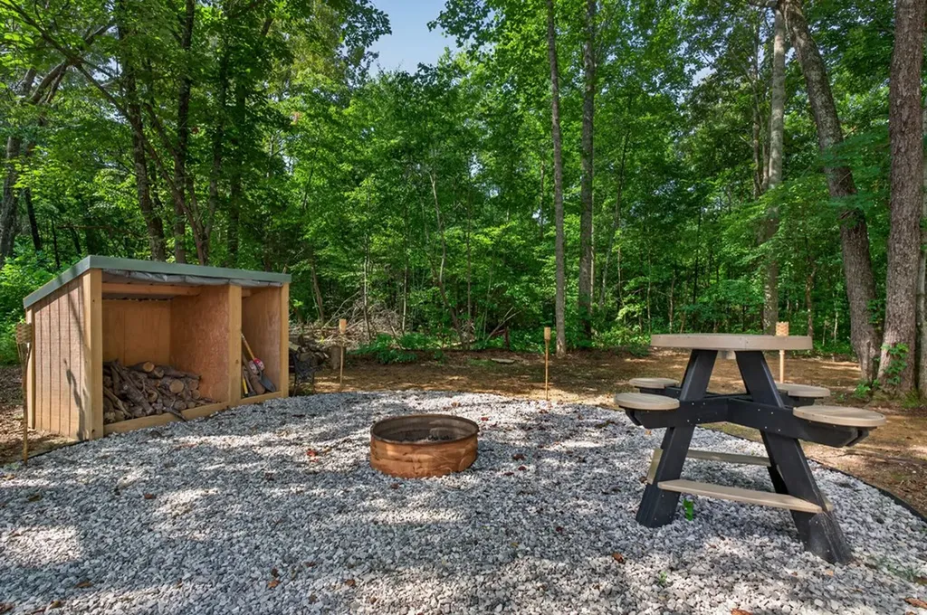 259 Jim Warren Road Mcminnville TN 37110