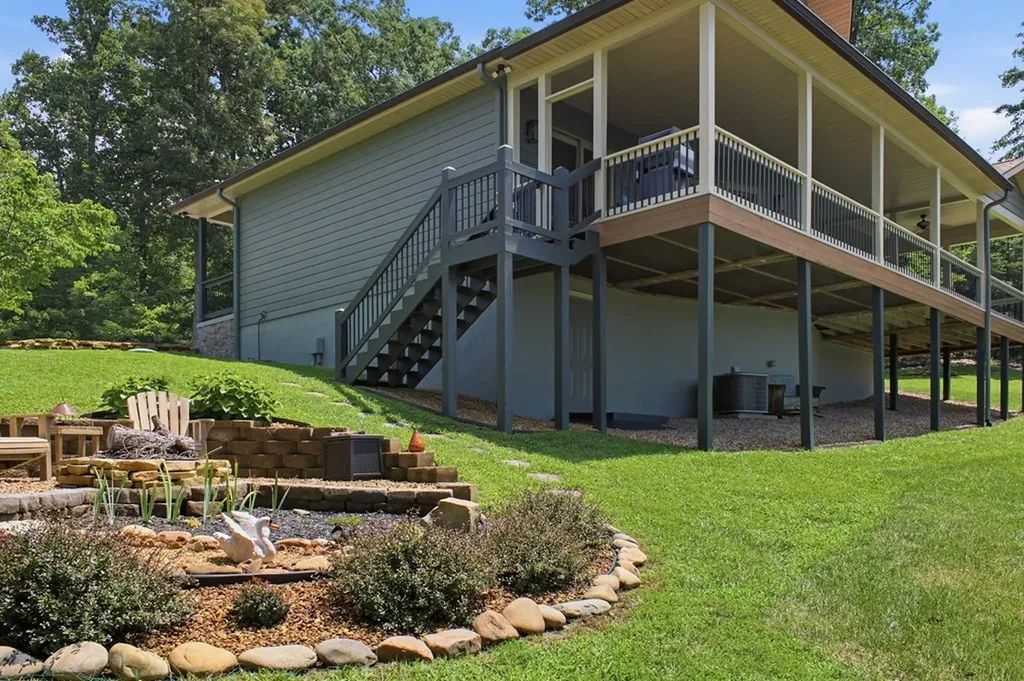583 SW Cliff Park Road Monterey TN 38574