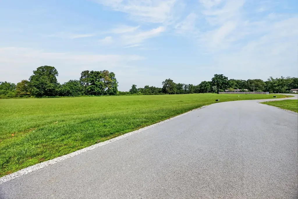 1499 Anna Maria Lane Cookeville TN 38501