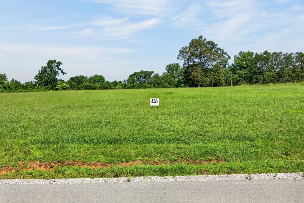 1433 Anna Maria Lane Cookeville TN 38501
