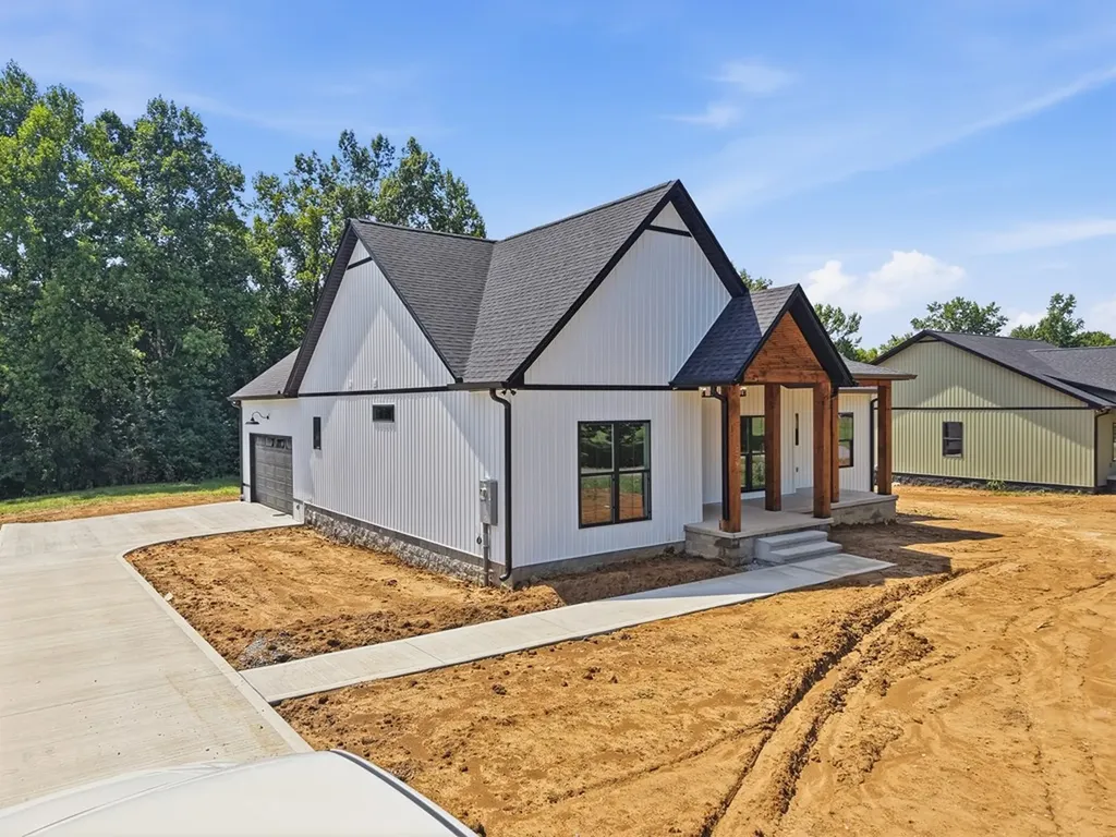 129 Oakley Estates Road Allons TN 38541