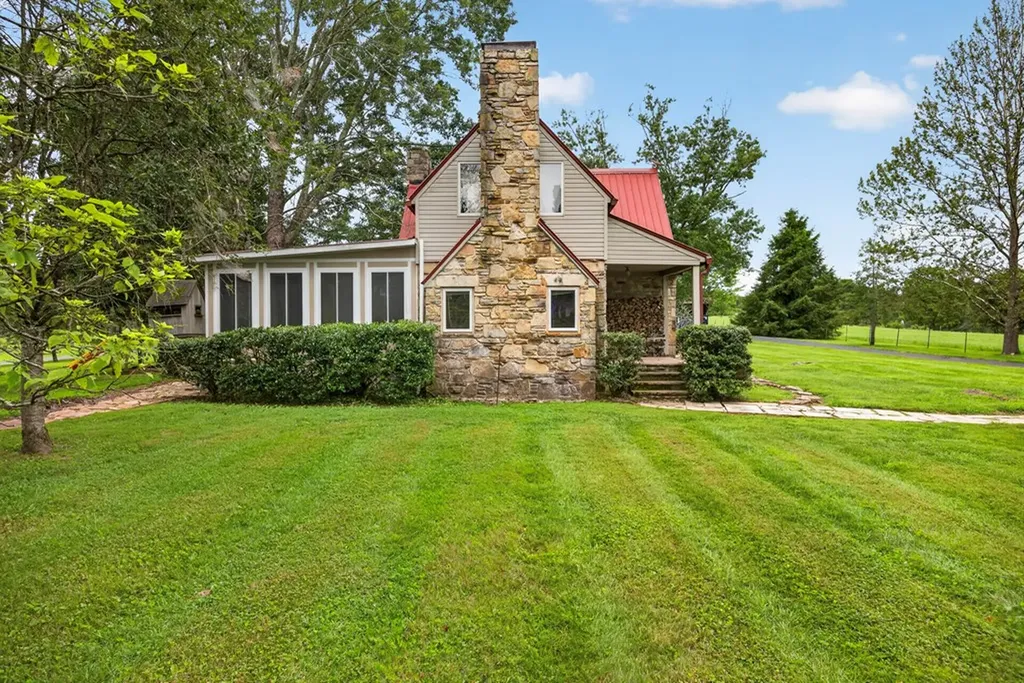 1705 Open Range Road Crossville TN 38555