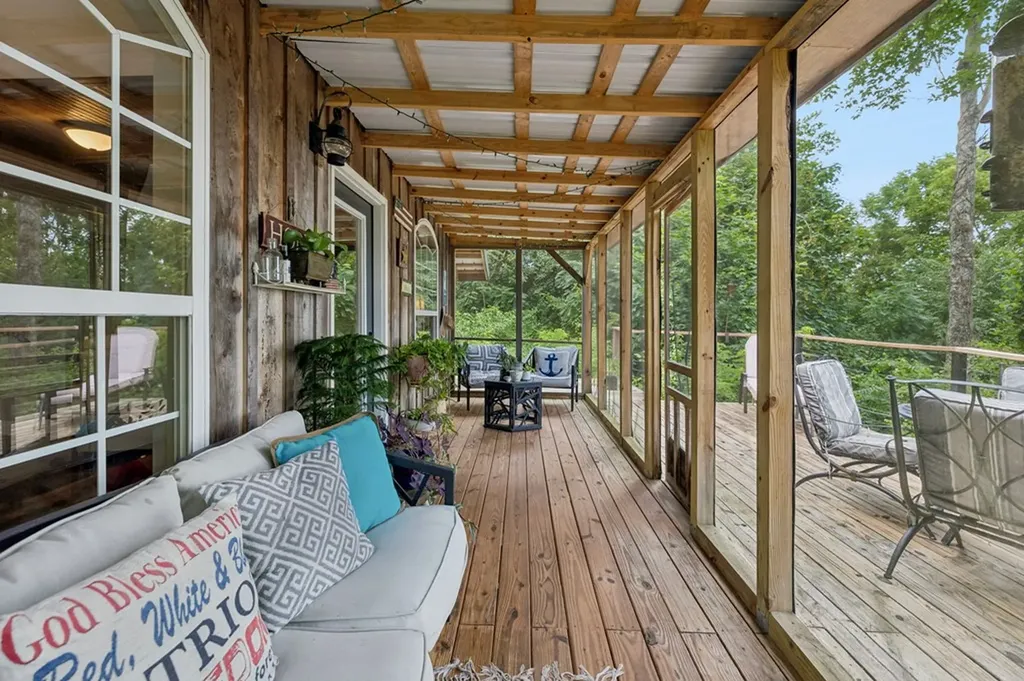 225 Grishom Lane Granville TN 38564