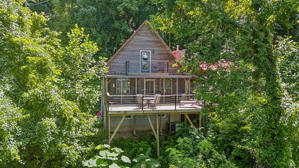 225 Grishom Lane Granville TN 38564
