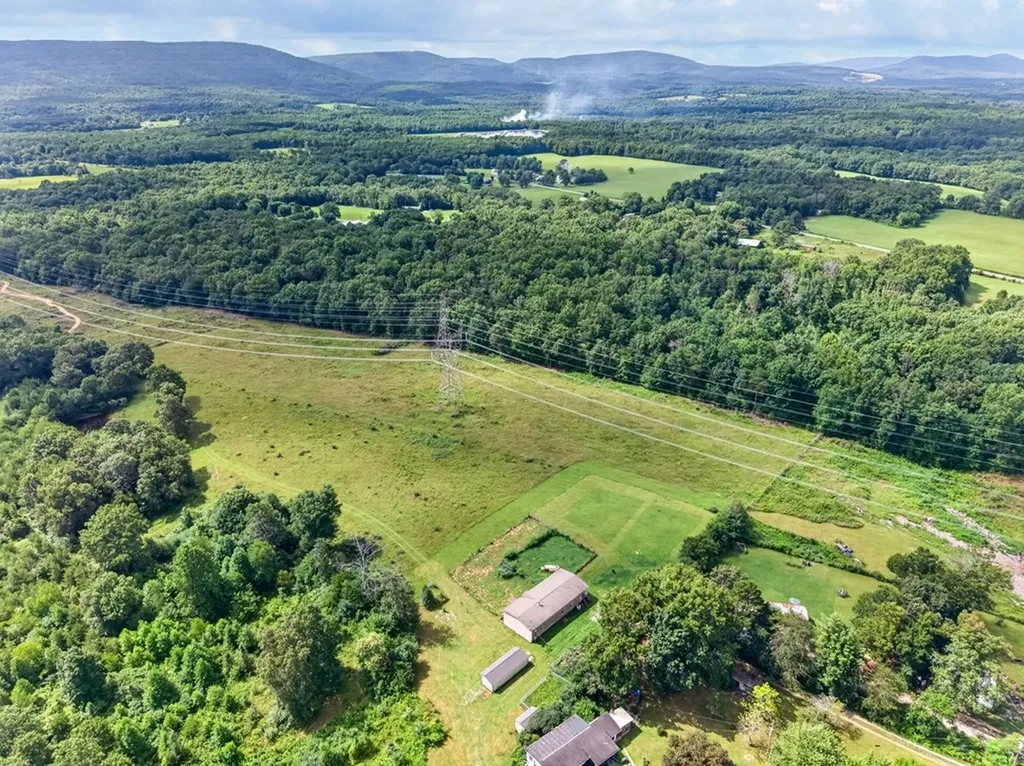 232 Eli Ford Road Crossville TN 38571