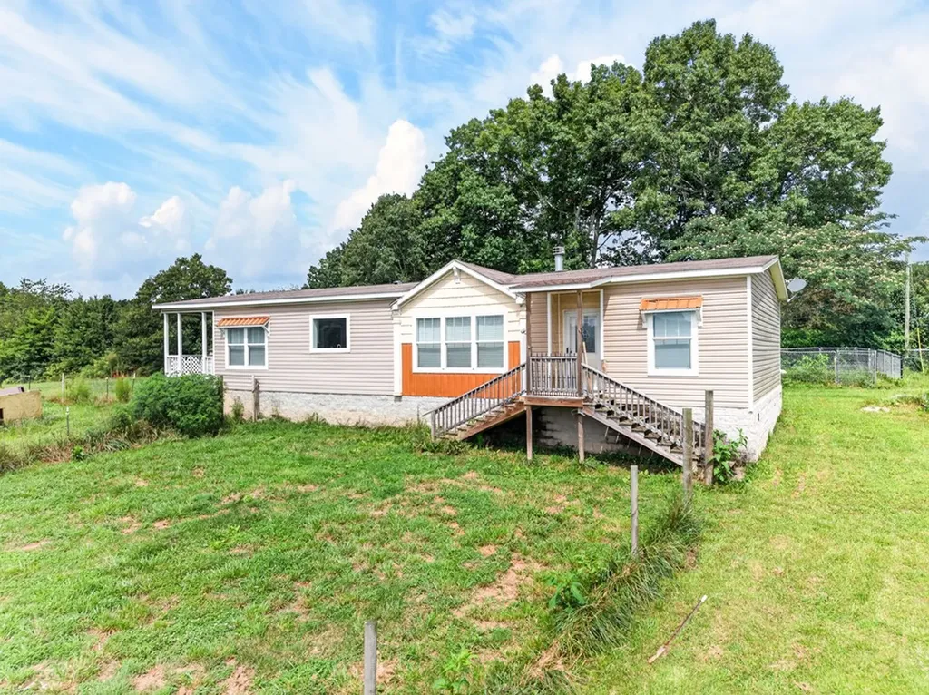 232 Eli Ford Road Crossville TN 38571