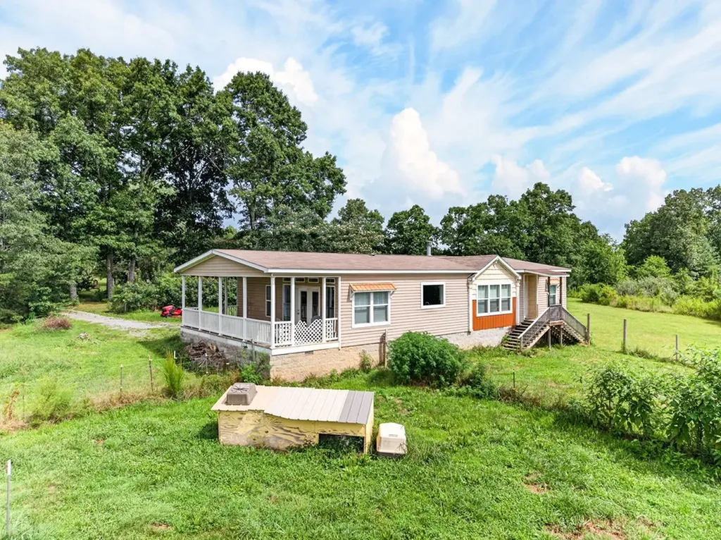 232 Eli Ford Road Crossville TN 38571