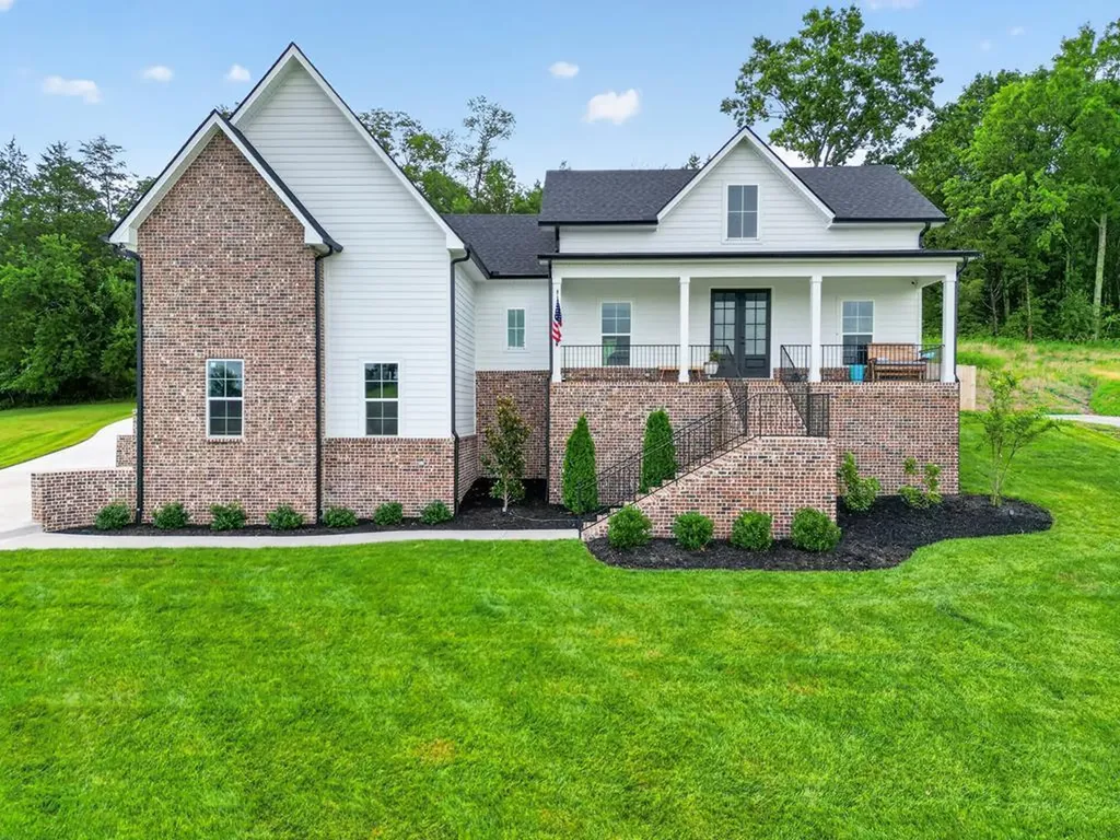 545 Bridle Path Lane Hartsville TN 37074