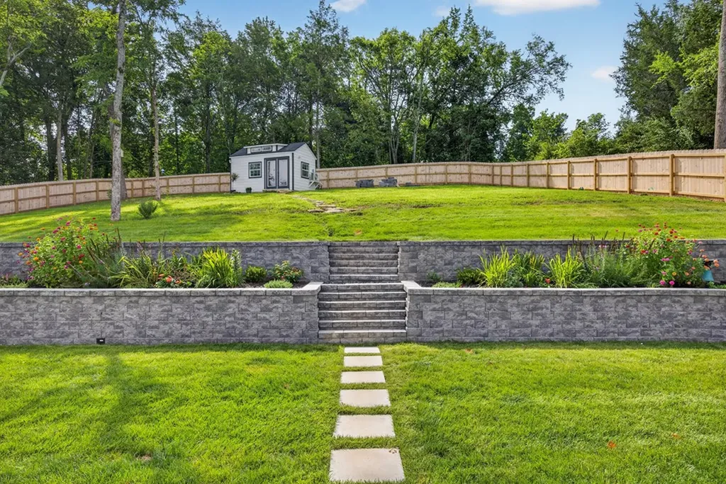 545 Bridle Path Lane Hartsville TN 37074
