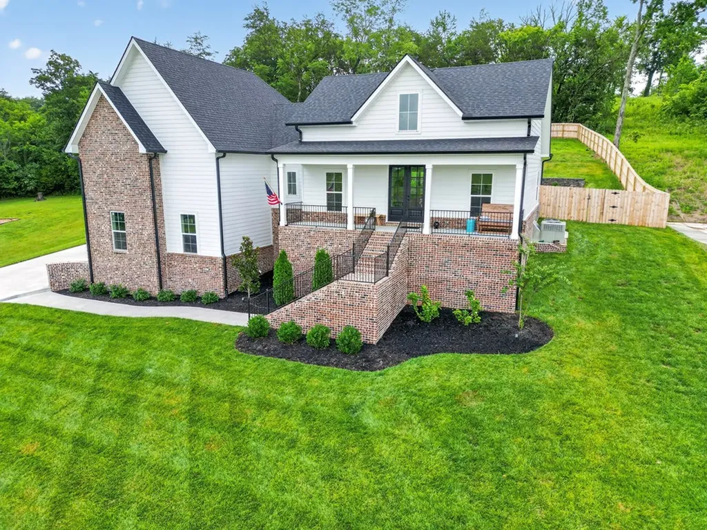 545 Bridle Path Lane Hartsville TN 37074