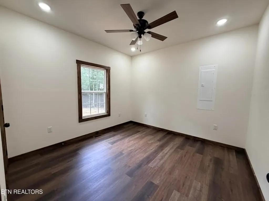 831 Remington Road (5 Acres) Jamestown TN 38556