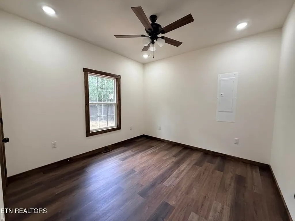 831 Remington Road (5 Acres) Jamestown TN 38556