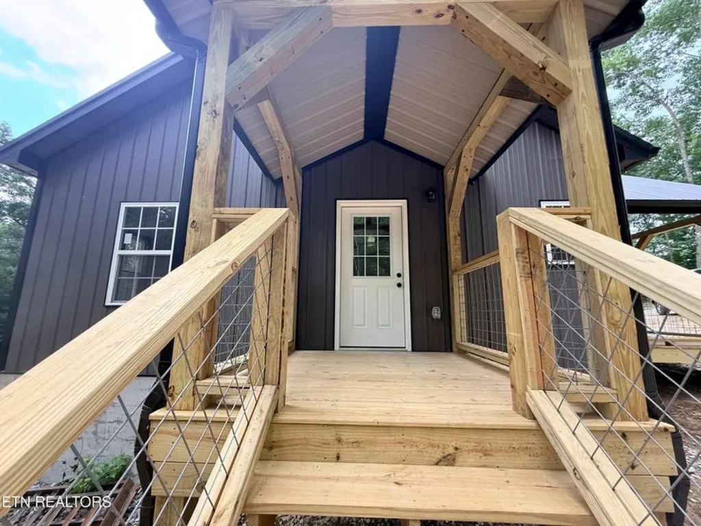 831 Remington Road (5 Acres) Jamestown TN 38556