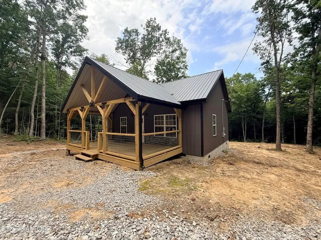 831 Remington Road (5 Acres) Jamestown TN 38556