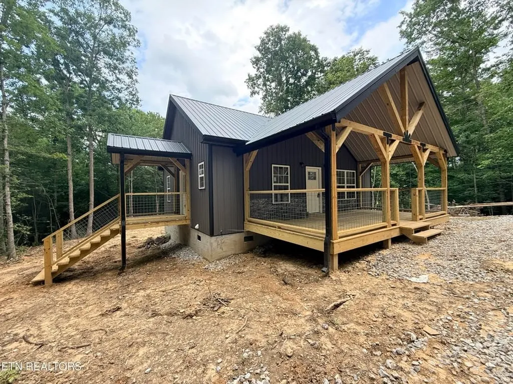 831 Remington Road (2.85 Acres) Jamestown TN 38556