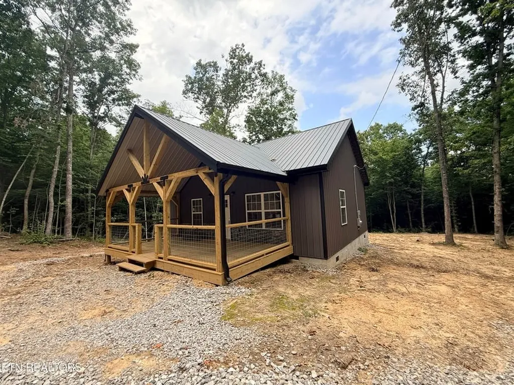 831 Remington Road (2.85 Acres) Jamestown TN 38556