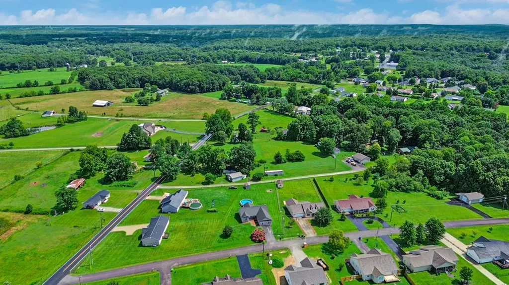 67 Lakyn Drive Crossville TN 38571