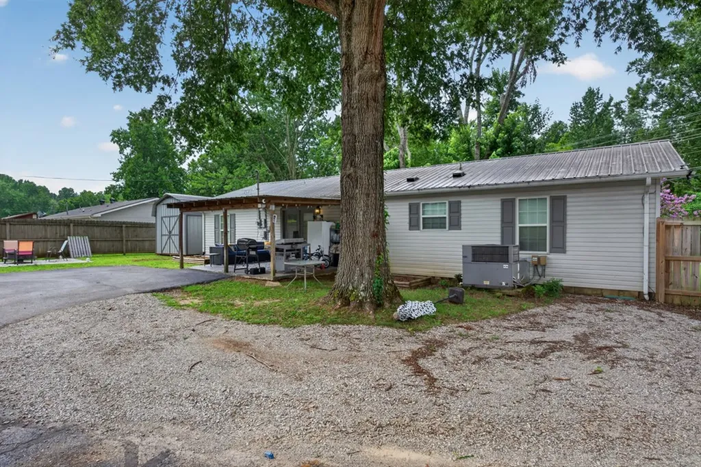 357 Old Qualls Road Cookeville TN 38506
