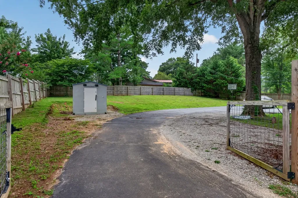 357 Old Qualls Road Cookeville TN 38506