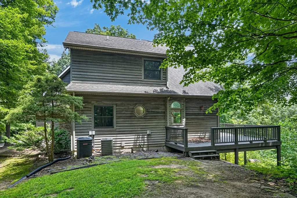 2946 Pen Hook Road Monterey TN 38574