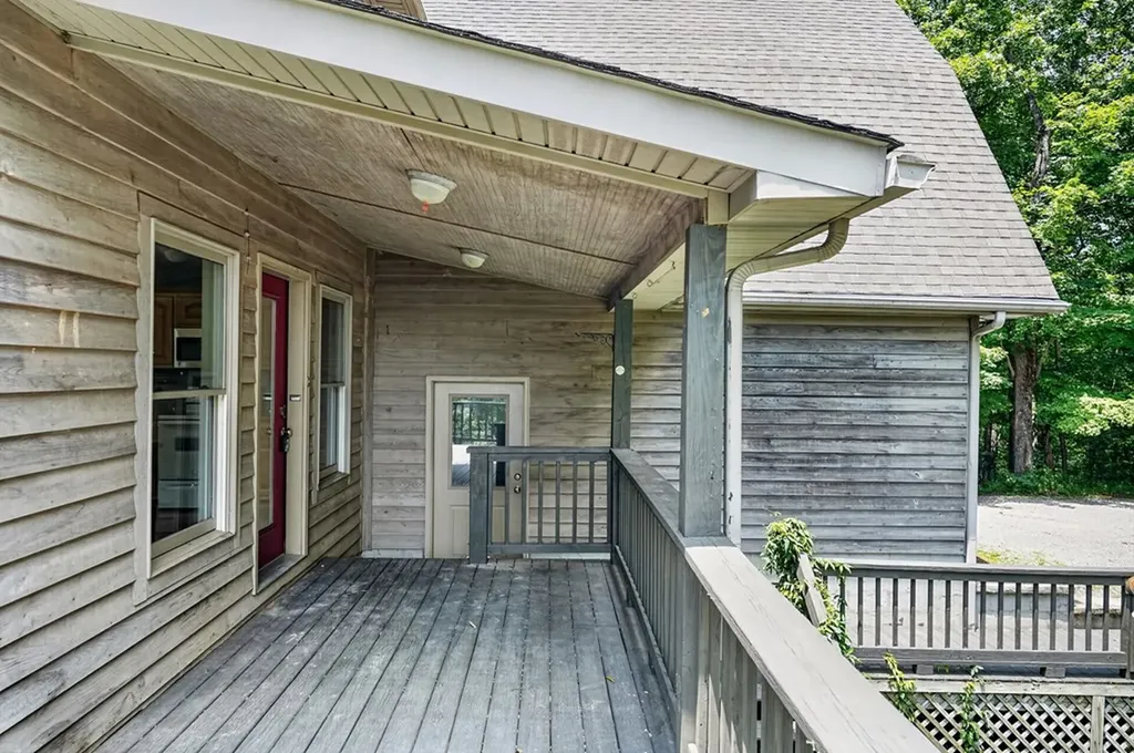 2946 Pen Hook Road Monterey TN 38574