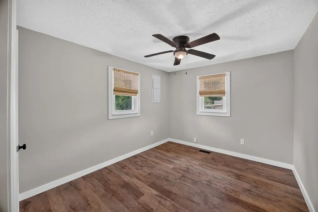 221 England Hollow Road Gainesboro TN 38562