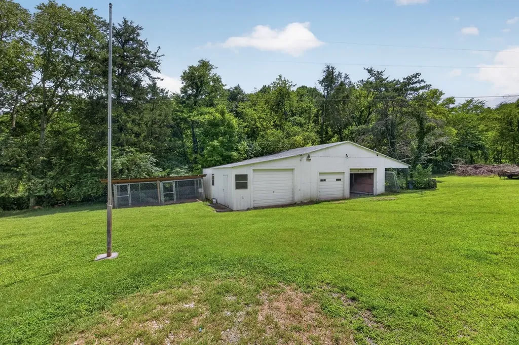 221 England Hollow Road Gainesboro TN 38562