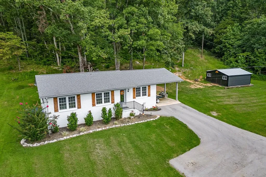 229 Burton Road Sparta TN 38583
