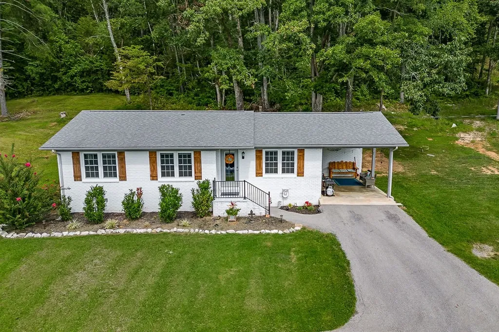 229 Burton Road Sparta TN 38583