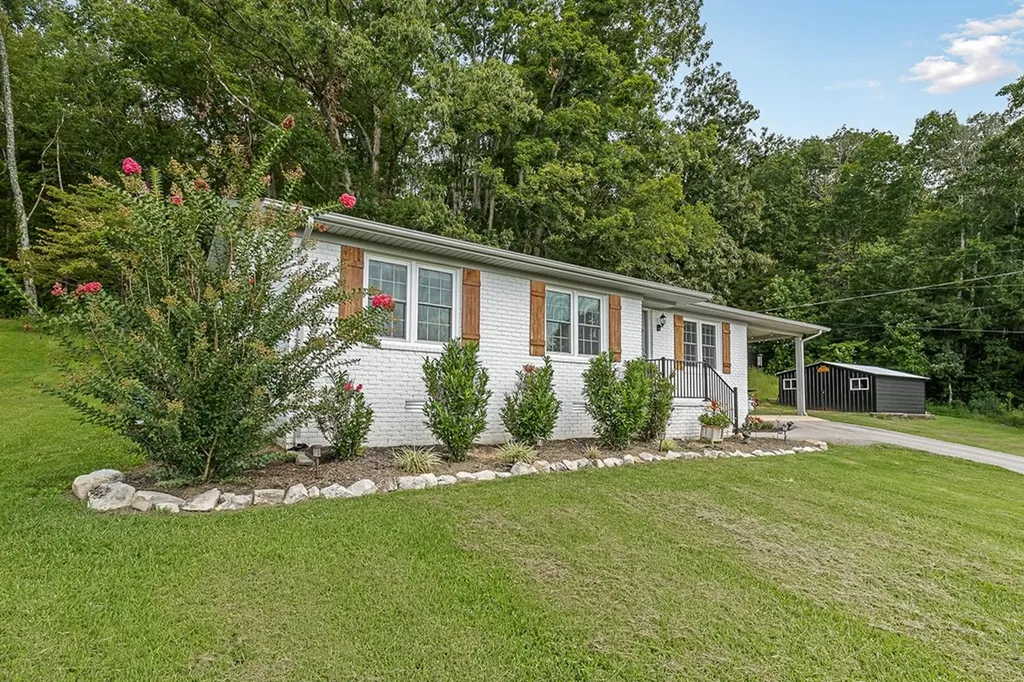 229 Burton Road Sparta TN 38583