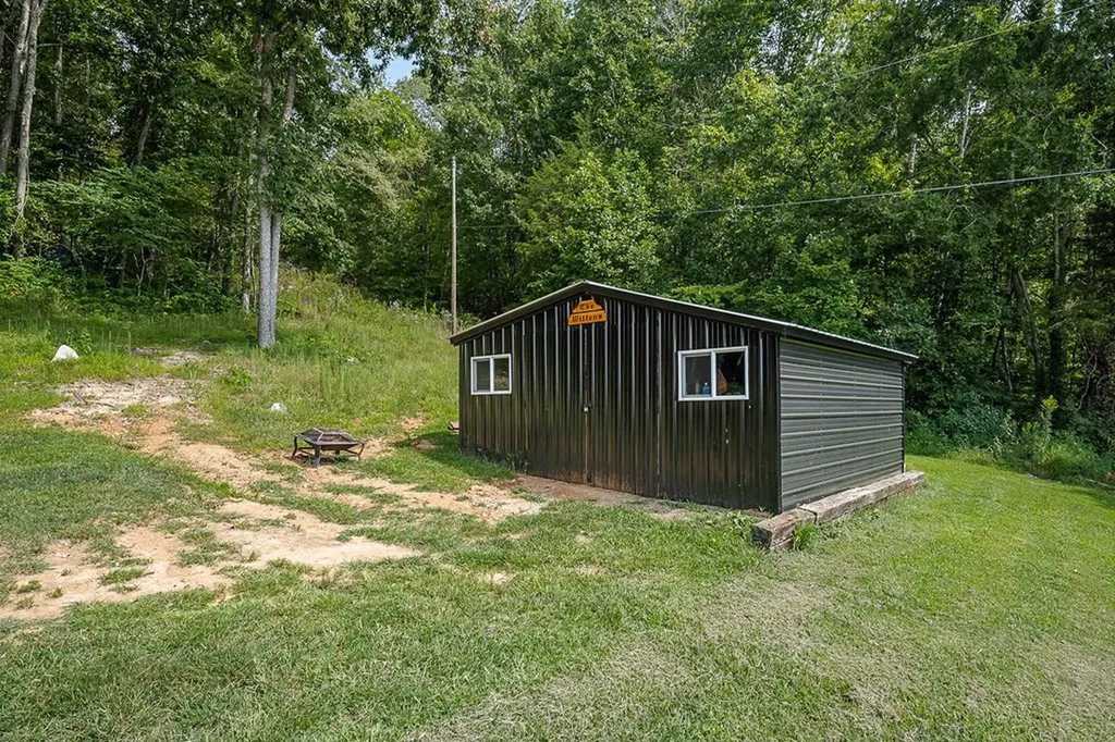229 Burton Road Sparta TN 38583