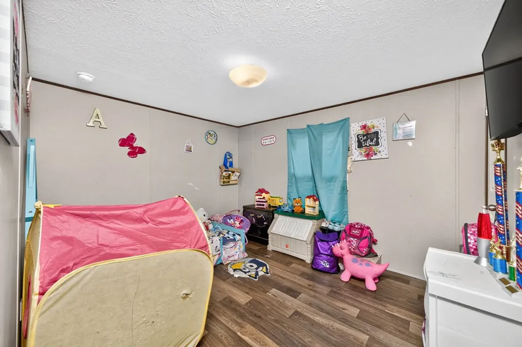 460 Jim Garrett Road Monterey TN 38574-3859