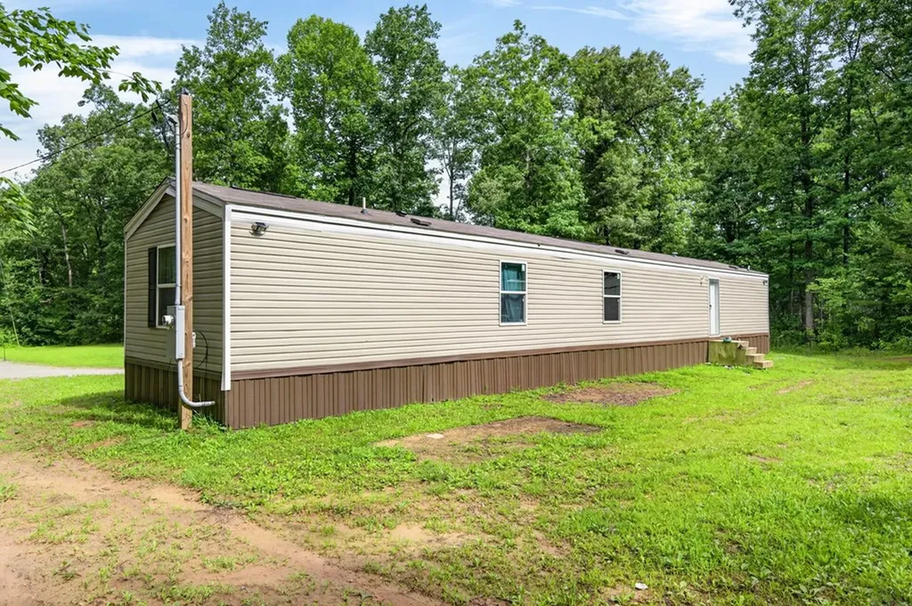 460 Jim Garrett Road Monterey TN 38574-3859