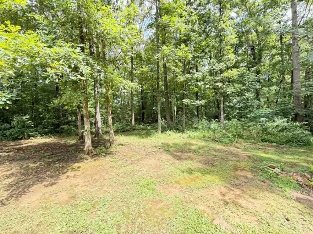 381 Dixon Road Crossville TN 38571