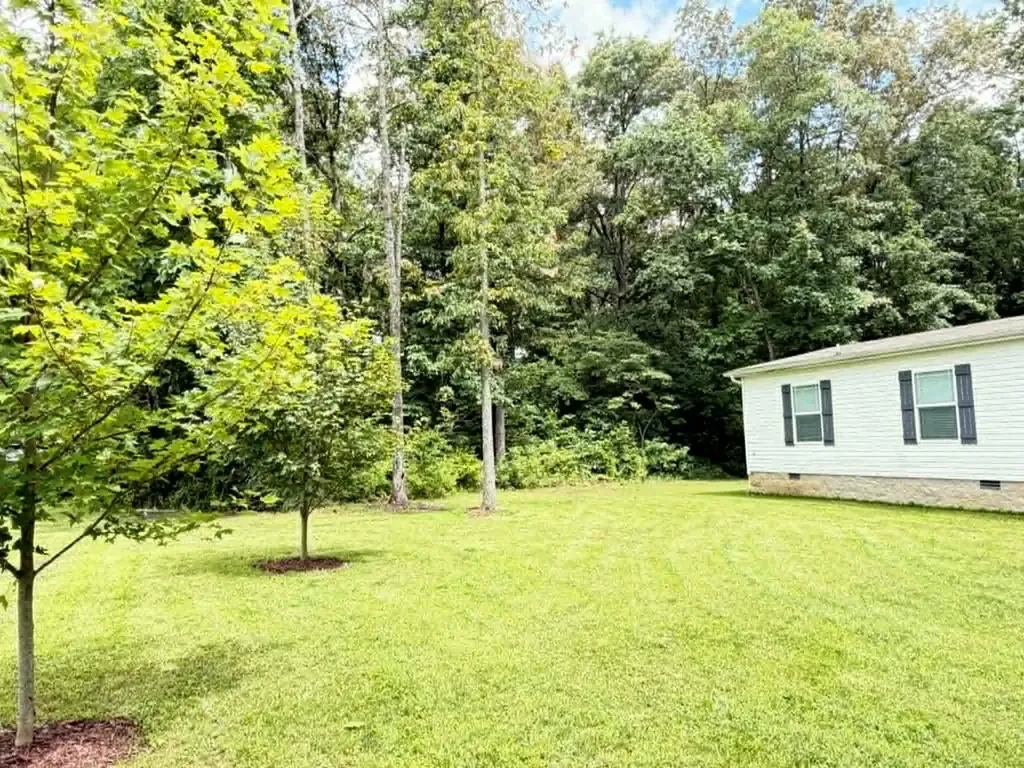 381 Dixon Road Crossville TN 38571