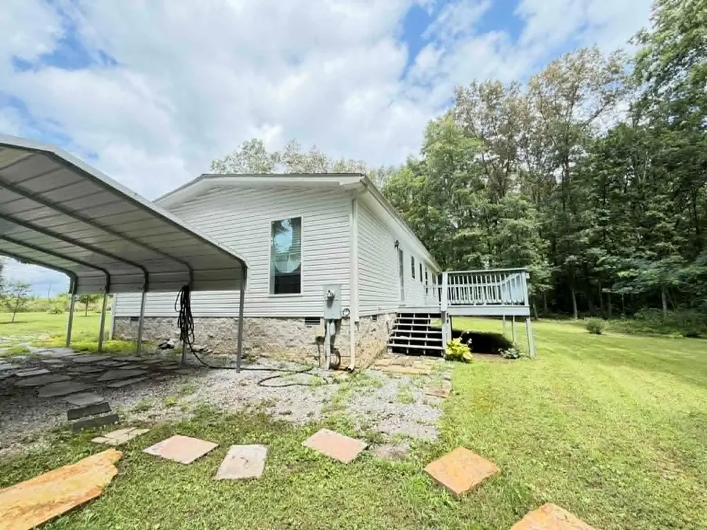 381 Dixon Road Crossville TN 38571