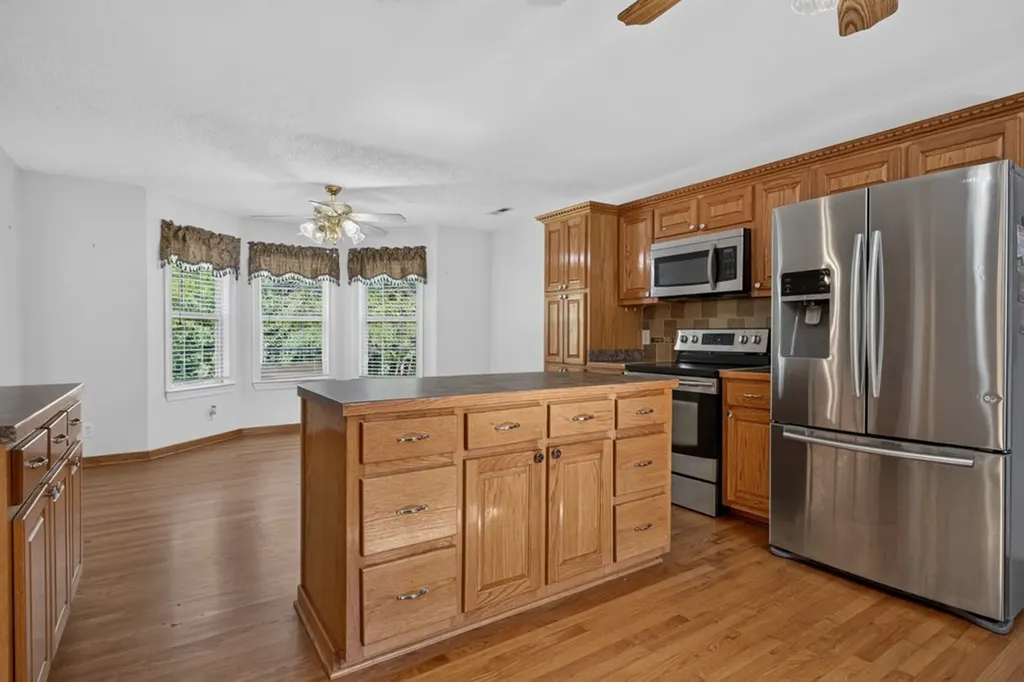 240 Hash Lane Rock Island TN 38581
