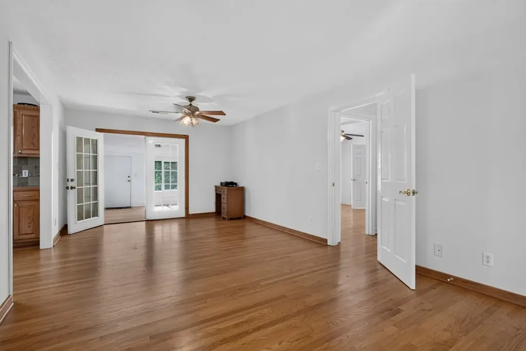 240 Hash Lane Rock Island TN 38581