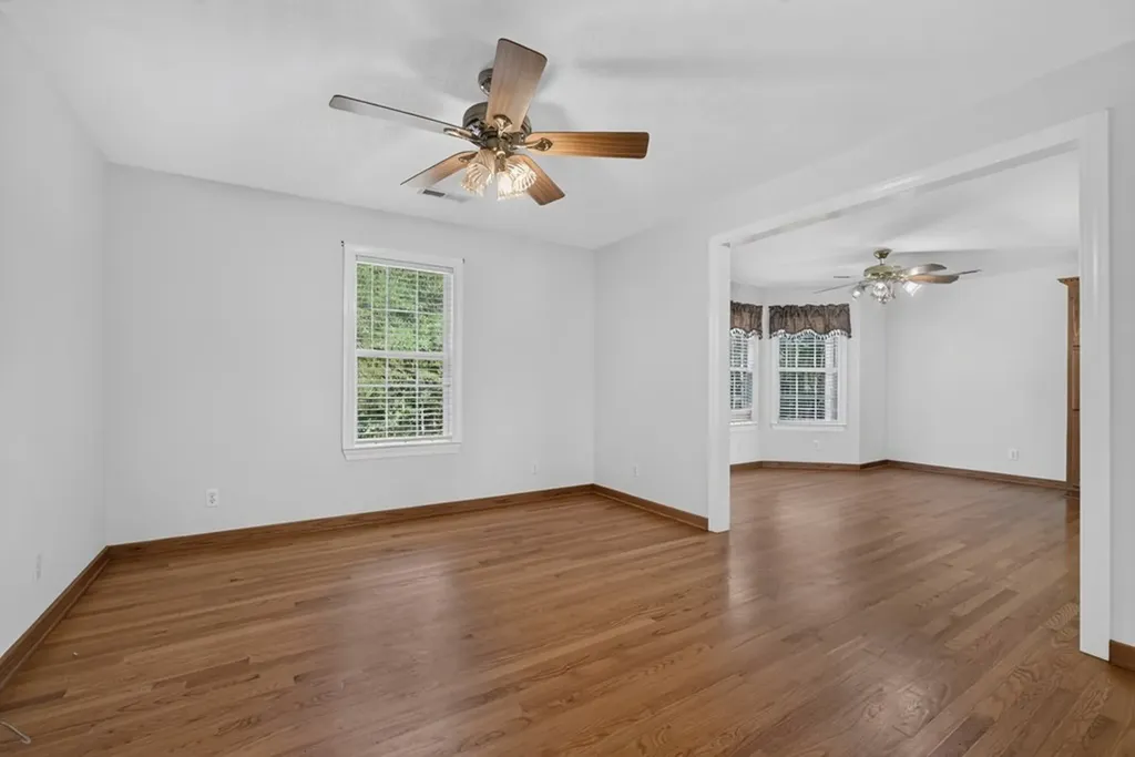 240 Hash Lane Rock Island TN 38581