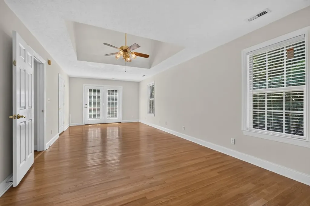 240 Hash Lane Rock Island TN 38581