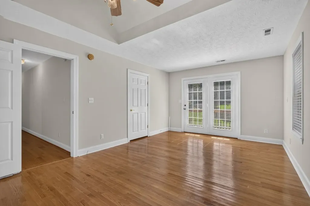 240 Hash Lane Rock Island TN 38581