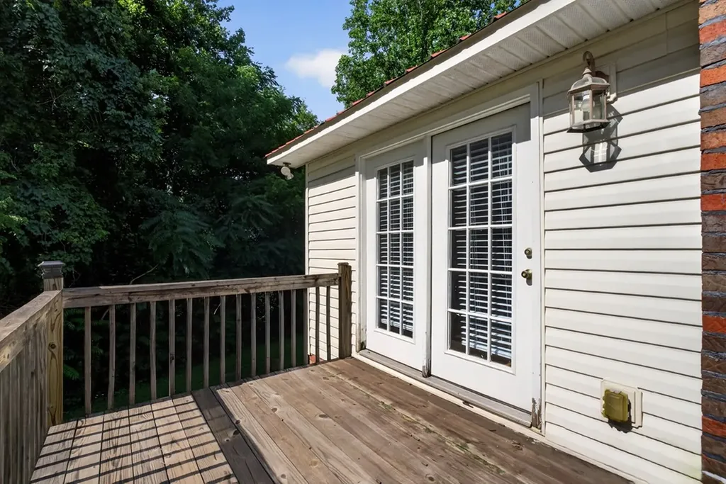 240 Hash Lane Rock Island TN 38581