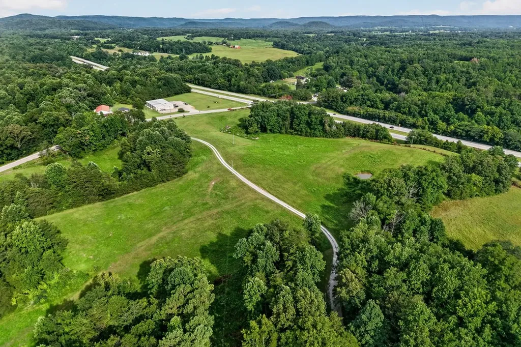 240 Hash Lane Rock Island TN 38581